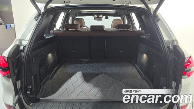 BMW X5 2023 — Photo 13/32