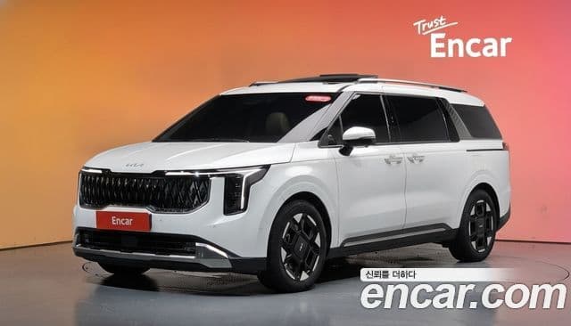 Kia Carnival 2023 — Photo 16/38