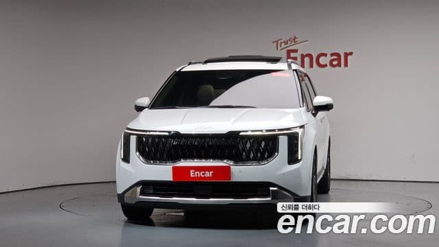 Kia Carnival 2023 — Photo 20/38