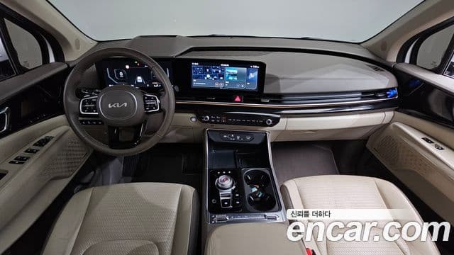 Kia Carnival 2023 — Photo 29/38