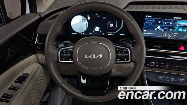 Kia Carnival 2023 — Photo 34/38