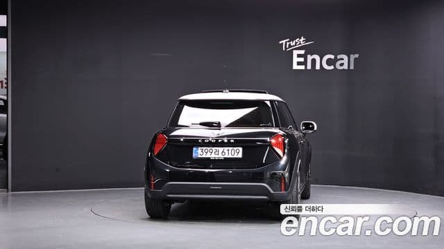 Mini Cooper C 2025 — Şəkil 21/33