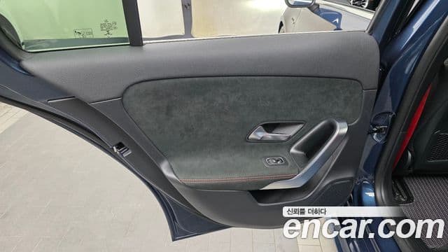 Mercedes-Benz A-Class 2021 — Şəkil 24/31