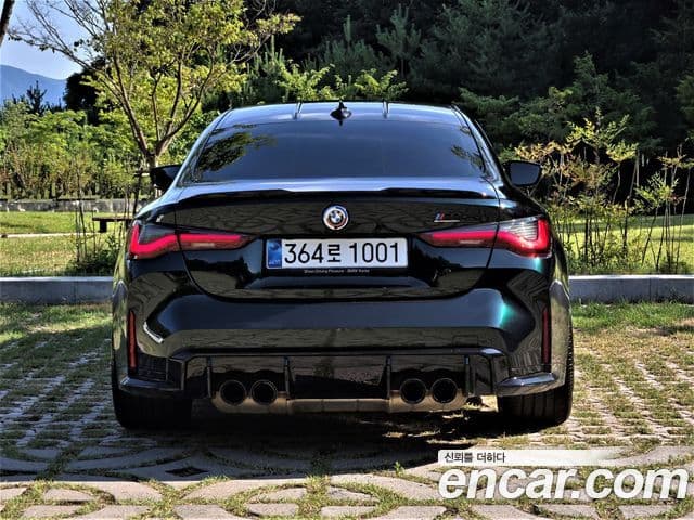 BMW M4 2021 — Photo 19/20