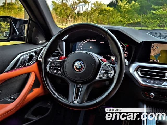 BMW M4 2021 — Photo 8/20