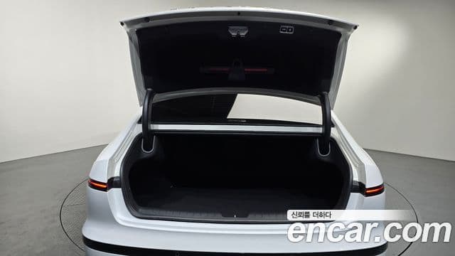 Hyundai Grandeur 2023 — Фото 18/20