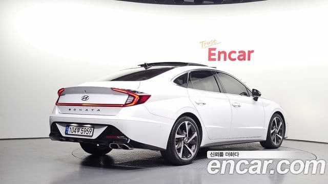 Hyundai Sonata 2021 — Фото 2/20