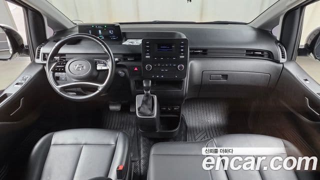 Hyundai Staria 2021 — Фото 7/20