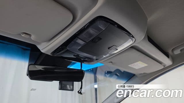 Hyundai Staria 2021 — Фото 18/20