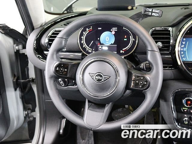Mini Cooper Clubman 2021 — Şəkil 18/20