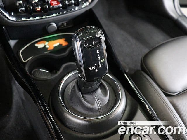 Mini Cooper Clubman 2021 — Şəkil 10/20