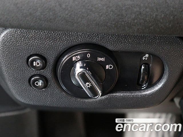 Mini Cooper Clubman 2021 — Şəkil 20/20