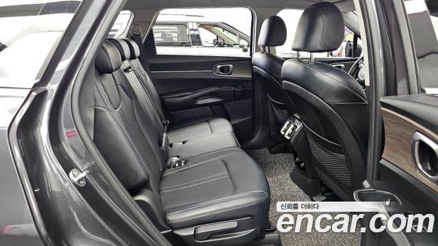 Kia Sorento 2020 — Фото 12/20