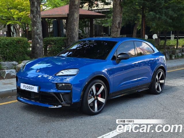 Porsche Macan EV 2026 — Photo 13/20