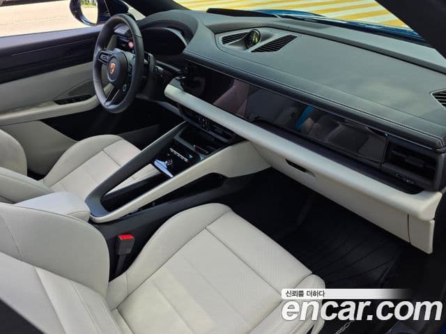 Porsche Macan EV 2026 — Photo 19/20