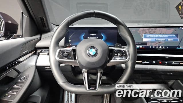 BMW 5 Series 2023 — Фото 13/20