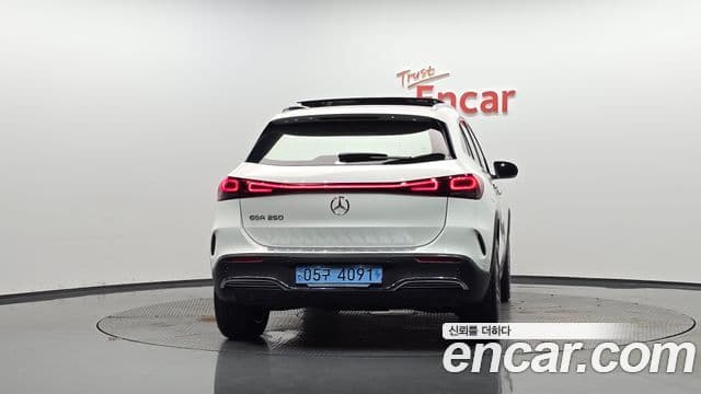 Mercedes-Benz EQA 2024 — ფოტო 17/20