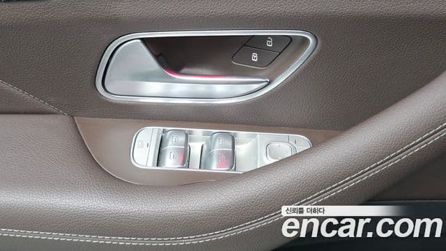 Mercedes-Benz GLE-Class 2023 — Фото 14/20