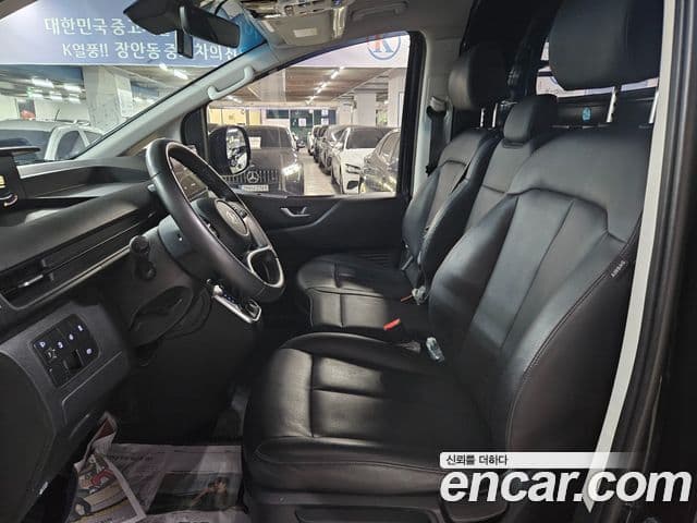 Hyundai Staria 2024 — Фото 8/20