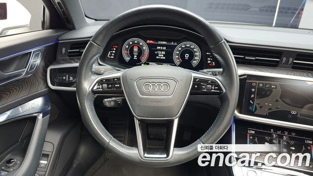 Audi A6 2020 — ფოტო 17/20