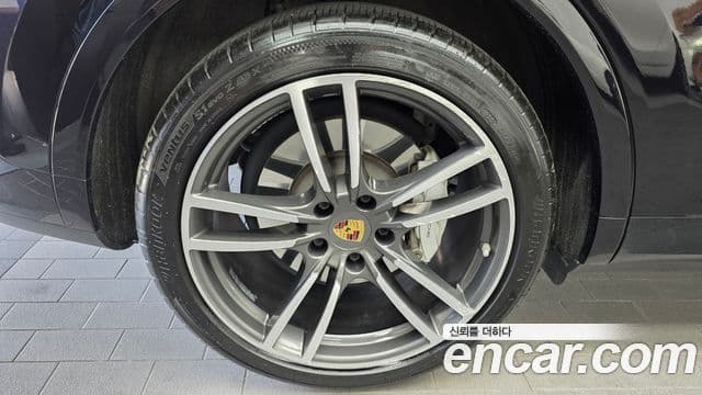 Porsche Cayenne 2020 — Şəkil 7/20