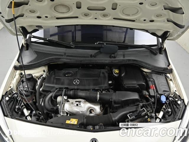 Mercedes-Benz B-Class 2018 — ფოტო 2/20