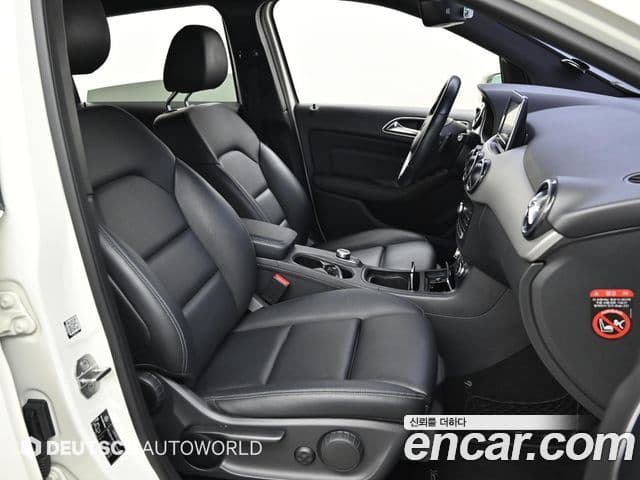 Mercedes-Benz B-Class 2018 — ფოტო 9/20