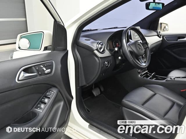 Mercedes-Benz B-Class 2018 — ფოტო 11/20