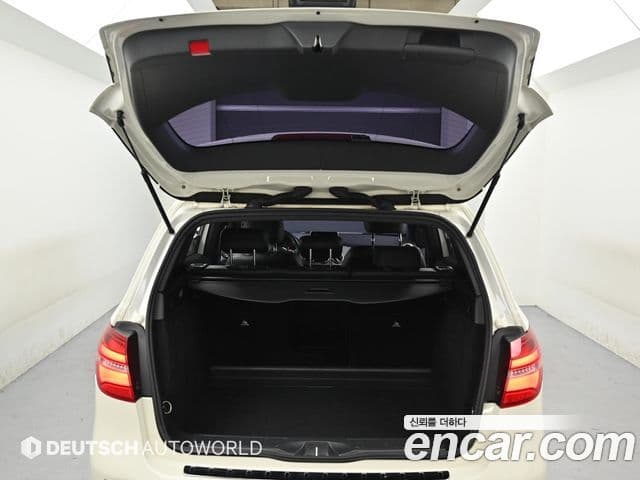 Mercedes-Benz B-Class 2018 — ფოტო 3/20
