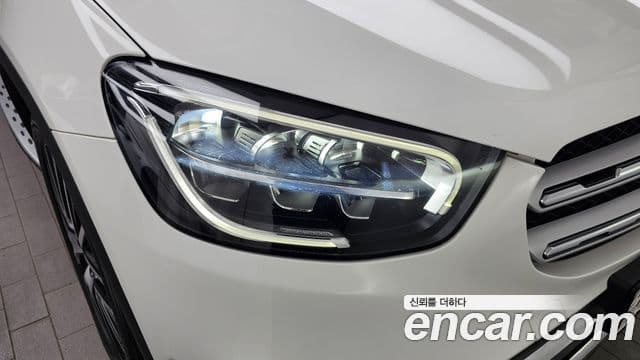 Mercedes-Benz GLC-Class 2020 — Şəkil 11/34