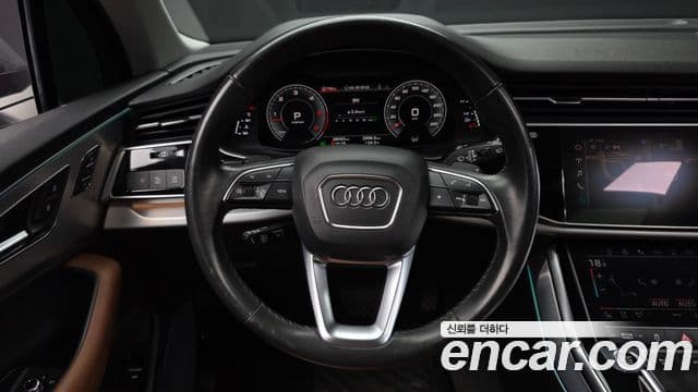 Audi Q7 2020 — Фото 14/20