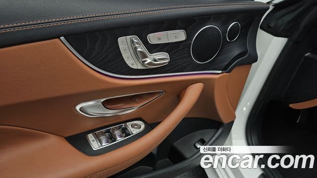 Mercedes-Benz E-Class 2019 — Şəkil 1/37