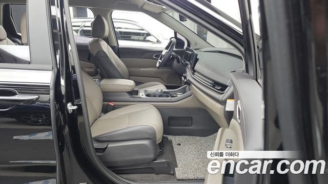 Kia Carnival 2024 — Фото 11/20