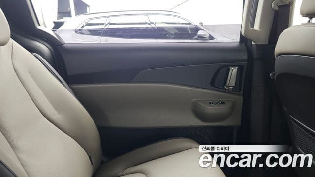 Kia Carnival 2024 — Photo 26/30