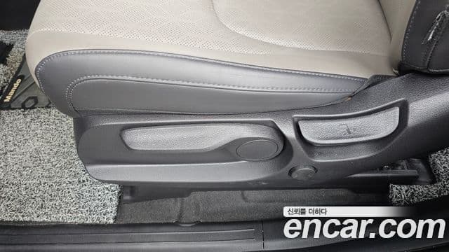 Kia Carnival 2024 — Photo 11/30