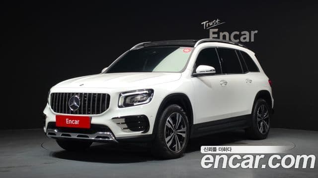 Mercedes-Benz GLB-Class 2021 — Фото 1/20