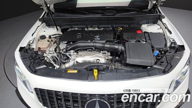 Mercedes-Benz GLB-Class 2021 — Фото 6/20