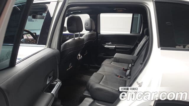 Mercedes-Benz GLB-Class 2021 — Фото 12/20