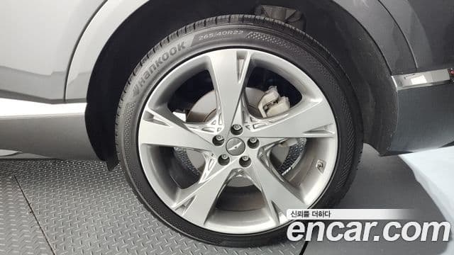 Genesis GV80 2021 — Photo 25/35