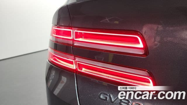 Genesis GV80 2021 — Photo 33/35