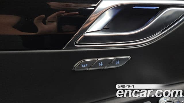 Genesis GV80 2021 — Photo 3/35