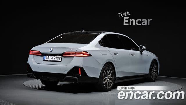 BMW 5 Series 2025 — Фото 2/20