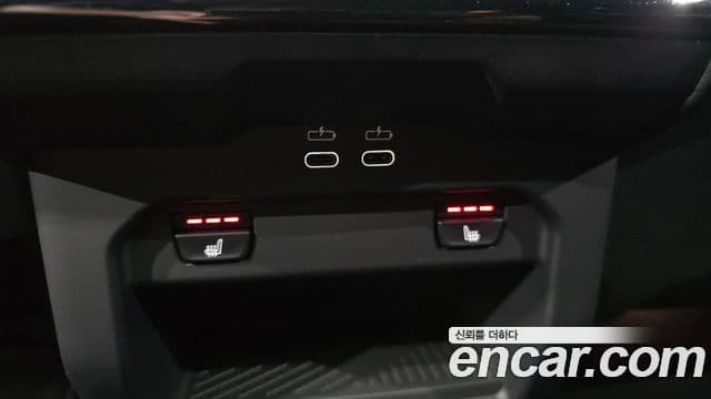 BMW 5 Series 2025 — Photo 26/32