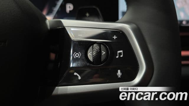 BMW 5 Series 2025 — Photo 2/32