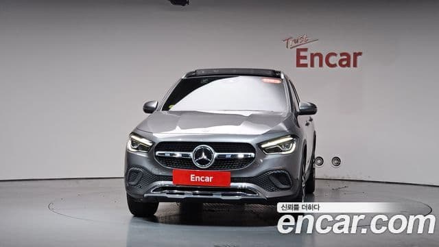Mercedes-Benz GLA-Class 2021 — Фото 3/20