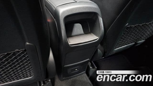 Mercedes-Benz GLA-Class 2021 — Photo 35/35