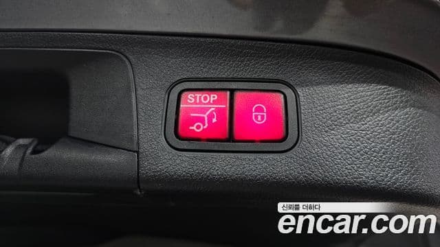Mercedes-Benz GLA-Class 2021 — Photo 29/35