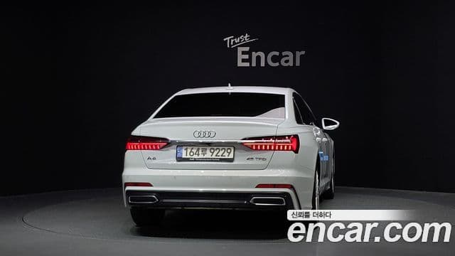 Audi A6 2020 — ფოტო 7/36
