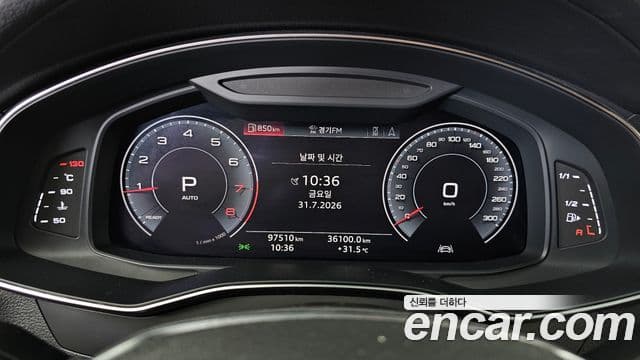 Audi A6 2020 — ფოტო 33/36
