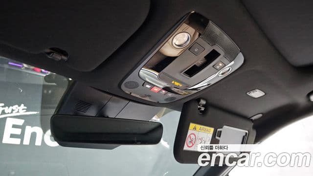 Kia Sorento 2023 — Фото 18/20
